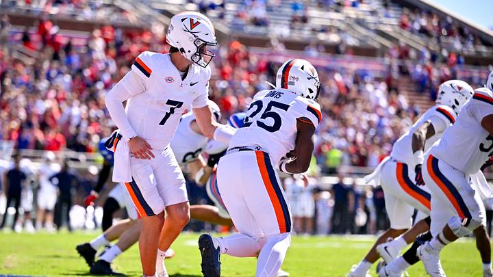 Oct 17, 2026; Dallas, Texas, USA; Virginia Cavaliers quarterback Beau Pribula (7) hands the ball off to running back Xay Davis (25) during the second half at Gerald J. Ford Stadium. Mandatory Credit: Jerome Miron-Imagn Images Oct 17, 2026; Dallas, Texas, USA; Virginia Cavaliers quarterback Beau Pribula (7) hands the ball off to running back Xay Davis (25) during the second half at Gerald J. Ford Stadium. Mandatory Credit: Jerome Miron-Imagn Images