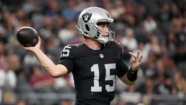 Aug 13, 2026; Paradise, Nevada, USA; Las Vegas Raiders quarterback Fernando Mendoza (15) throws the ball against the Arizona Cardinals in the second half at Allegiant Stadium. Mandatory Credit: Kirby Lee-Imagn Images Aug 13, 2026; Paradise, Nevada, USA; Las Vegas Raiders quarterback Fernando Mendoza (15) throws the ball against the Arizona Cardinals in the second half at Allegiant Stadium. Mandatory Credit: Kirby Lee-Imagn Images