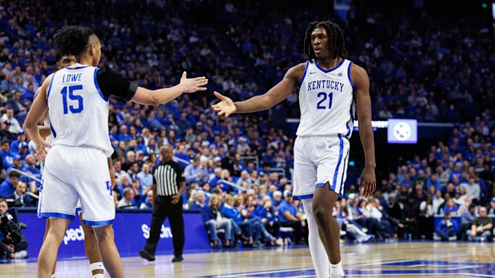 Kentucky Wildcats forward Jayden Quaintance (21) 