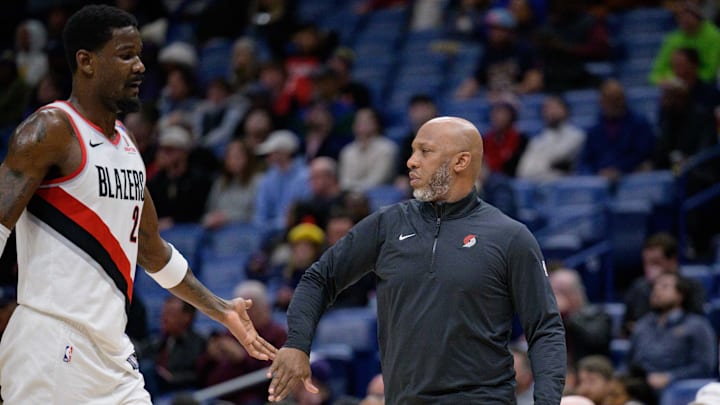 Jan 8, 2025; New Orleans, Louisiana, USA; Portland Trail Blazers head coach Chauncey Billups celebrates with center Deandre Ayton (2) during the first half at Smoothie King Center. Mandatory Credit: Matthew Hinton-Imagn Images Jan 8, 2025; New Orleans, Louisiana, USA; Portland Trail Blazers head coach Chauncey Billups celebrates with center Deandre Ayton (2) during the first half at Smoothie King Center. Mandatory Credit: Matthew Hinton-Imagn Images
