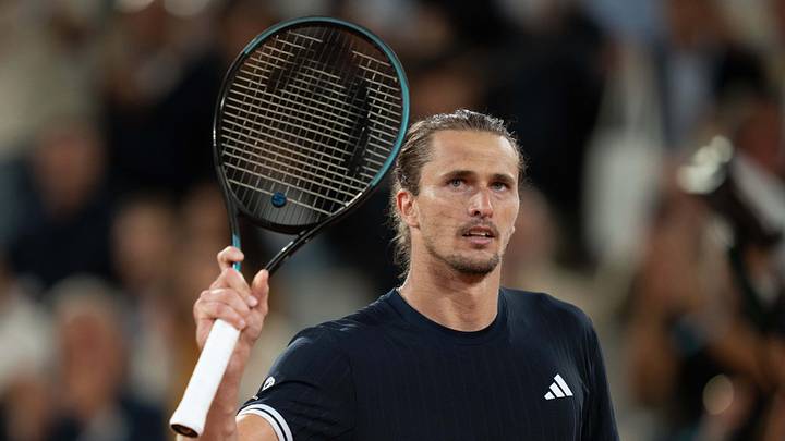 Alexander Zverev is favored to advance to the French Open Final.