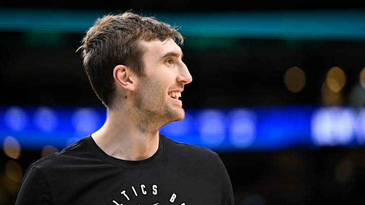 Luke Kornet, Warming up 