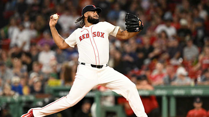 Aug 27, 2024; Boston, Massachusetts, USA; Boston Red Sox relief pitcher Kenley Jansen (74) pitches against the Toronto Blue Jays during the ninth inning at Fenway Park. Mandatory Credit: Brian Fluharty-Imagn Images Aug 27, 2024; Boston, Massachusetts, USA; Boston Red Sox relief pitcher Kenley Jansen (74) pitches against the Toronto Blue Jays during the ninth inning at Fenway Park. Mandatory Credit: Brian Fluharty-Imagn Images