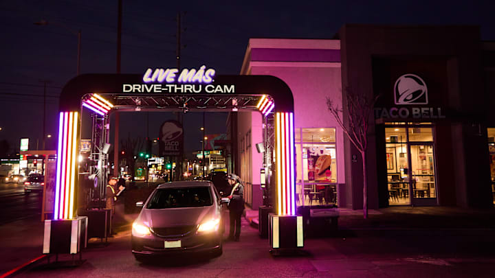 Live Mas Drive-Thru Cam