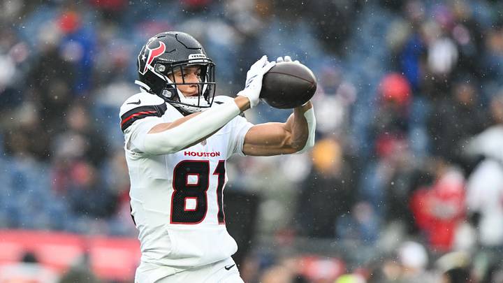 Houston Texans wide receiver Jayden Higgins (81) Houston Texans wide receiver Jayden Higgins (81)