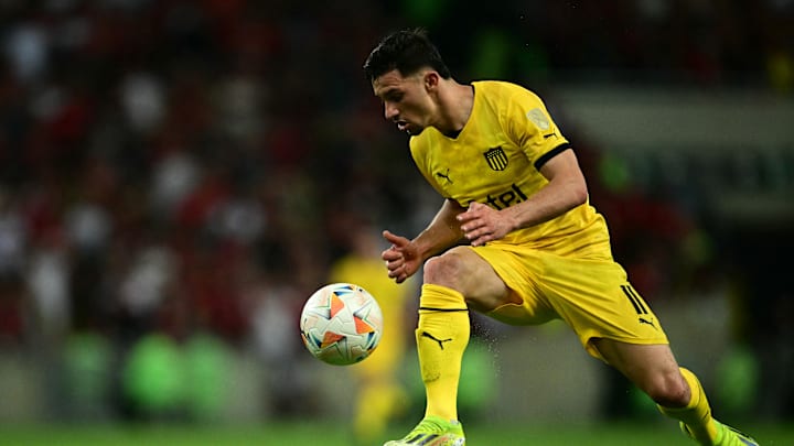 Maximiliano Silvera foi um dos principais destaques da Libertadores