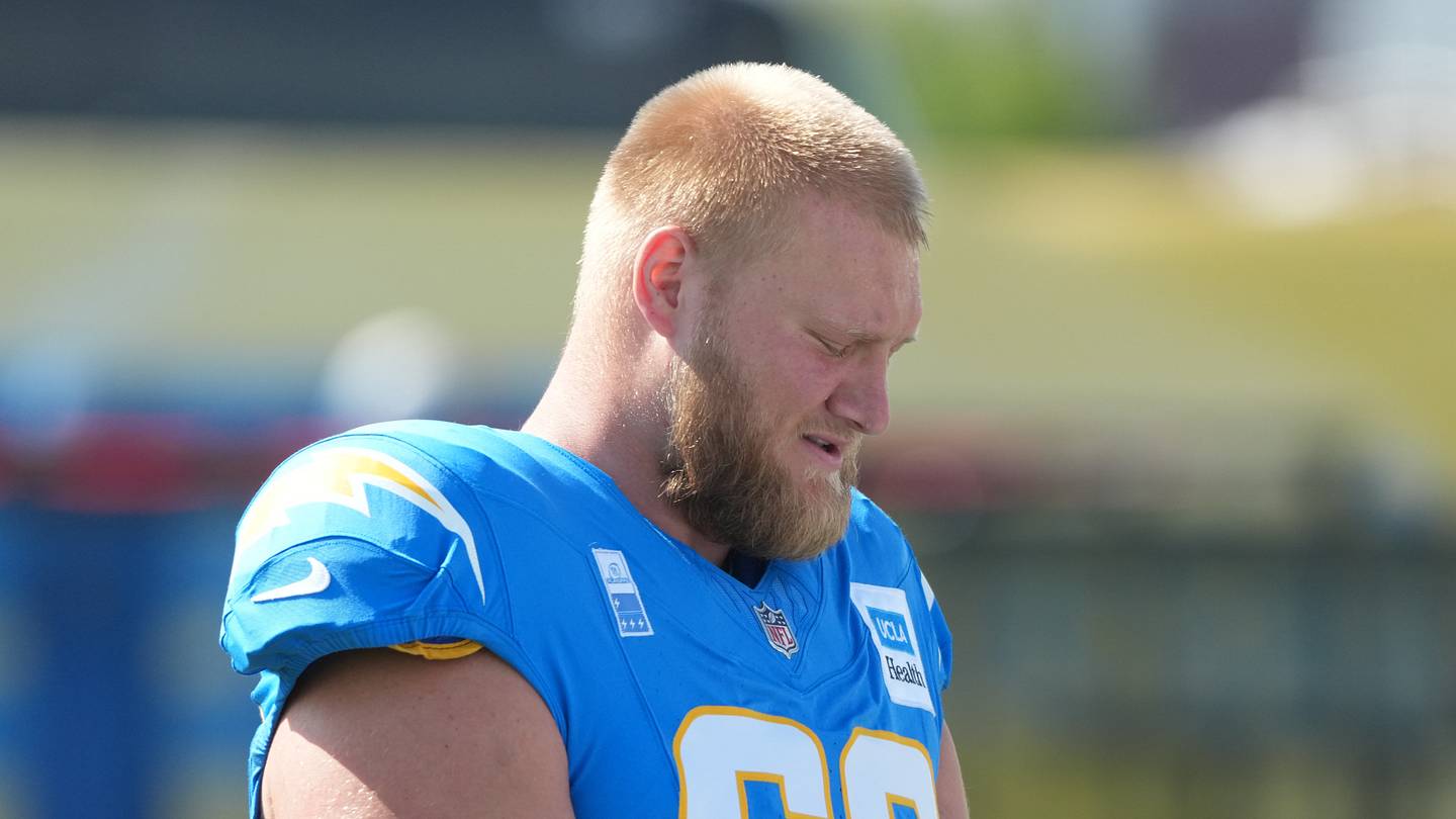 4 Options After Chargers Reveal Final Tyler Biadasz Injury News
