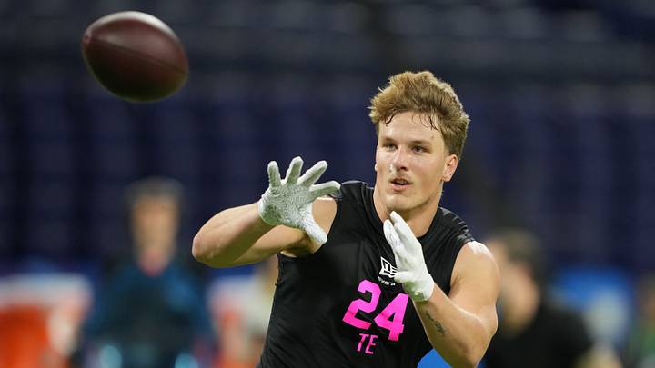Feb 27, 2026; Indianapolis, IN, USA; LSU tight end Bauer Sharp (TE24) during the NFL Scouting Combine at Lucas Oil Stadium. Mandatory Credit: Kirby Lee-Imagn Images Feb 27, 2026; Indianapolis, IN, USA; LSU tight end Bauer Sharp (TE24) during the NFL Scouting Combine at Lucas Oil Stadium. Mandatory Credit: Kirby Lee-Imagn Images