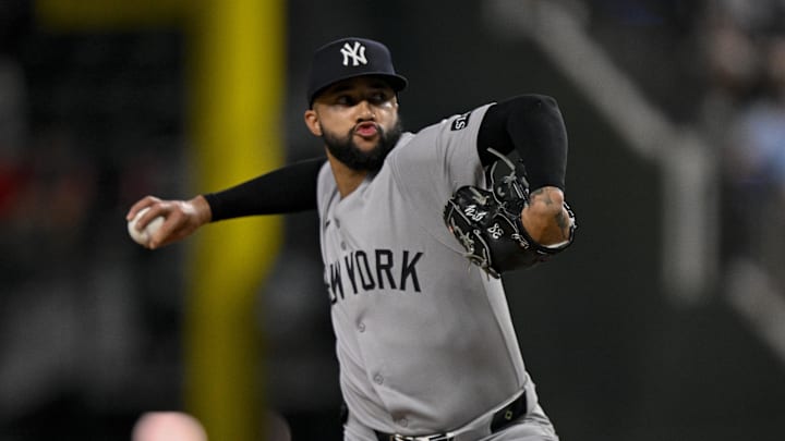 Aug 4, 2025; Arlington, Texas, USA; New York Yankees relief pitcher Devin Williams (38) in action during the game between the Texas Rangers and the New York Yankees at Globe Life Field. Mandatory Credit: Jerome Miron-Imagn Images Aug 4, 2025; Arlington, Texas, USA; New York Yankees relief pitcher Devin Williams (38) in action during the game between the Texas Rangers and the New York Yankees at Globe Life Field. Mandatory Credit: Jerome Miron-Imagn Images