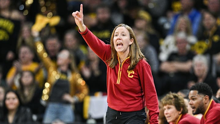 Lindsay Gottlieb was not happy with USC’s No. 1 seed in the NCAA tournament.