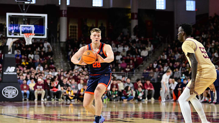 Virginia Cavaliers forward Thijs De Ridder 