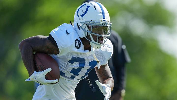 Indianapolis Colts running back Tyler Goodson (31) rushes up the field Sunday, Aug. 3, 2025, during Indianapolis Colts Training Camp at Grand Park in Westfield. Indianapolis Colts running back Tyler Goodson (31) rushes up the field Sunday, Aug. 3, 2025, during Indianapolis Colts Training Camp at Grand Park in Westfield.