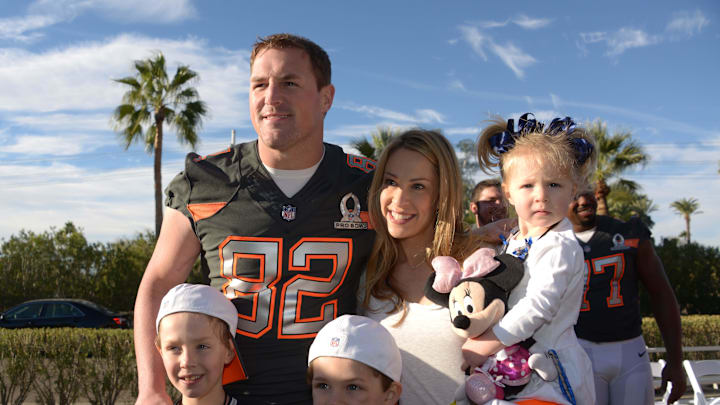 Jan 23, 2015; Phoenix, AZ, USA; Dallas Cowboys tight end Jason Witten (82) poses with wife Michelle Witten and daughter Landy Witten and sons C.J. Witten and Cooper Witten during team photos for the 2015 Pro Bowl at The Arizona Biltmore. Mandatory Credit: Kirby Lee-Imagn Images Jan 23, 2015; Phoenix, AZ, USA; Dallas Cowboys tight end Jason Witten (82) poses with wife Michelle Witten and daughter Landy Witten and sons C.J. Witten and Cooper Witten during team photos for the 2015 Pro Bowl at The Arizona Biltmore. Mandatory Credit: Kirby Lee-Imagn Images