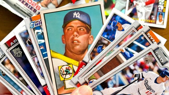 Topps will give collectors the chance to receive an actual 1952 Mickey Mantle card.