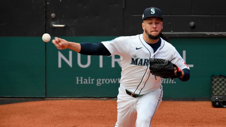 Oct 16, 2025; Seattle, Washington, USA; Seattle Mariners pitcher Luis Castillo (58) warms up before game four of the ALCS round for the 2025 MLB playoffs against the Toronto Blue Jays at T-Mobile Park. Mandatory Credit: Steven Bisig-Imagn Images