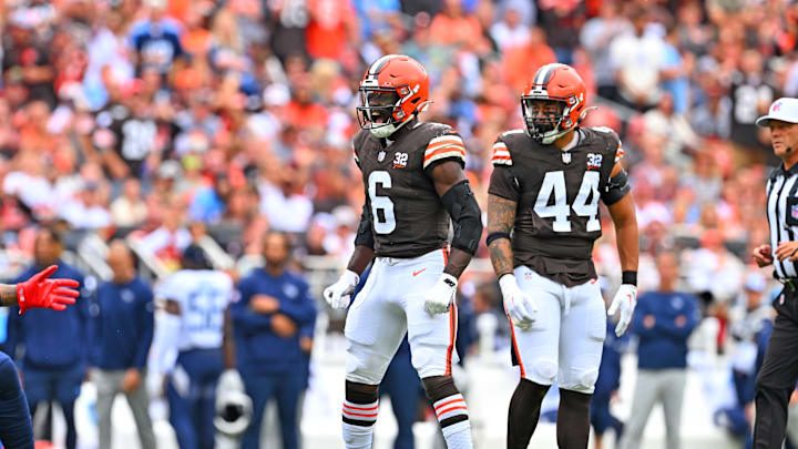 Tennessee Titans v Cleveland Browns