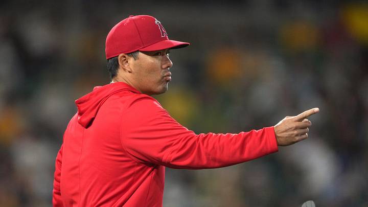 West Sacramento, California, USA; Los Angeles Angels manager Kurt Suzuki (8) gestures for a pitching change during the seventh inning against the Athletics at Sutter Health Park. Mandatory Credit: Darren Yamashita-Imagn Images West Sacramento, California, USA; Los Angeles Angels manager Kurt Suzuki (8) gestures for a pitching change during the seventh inning against the Athletics at Sutter Health Park. Mandatory Credit: Darren Yamashita-Imagn Images