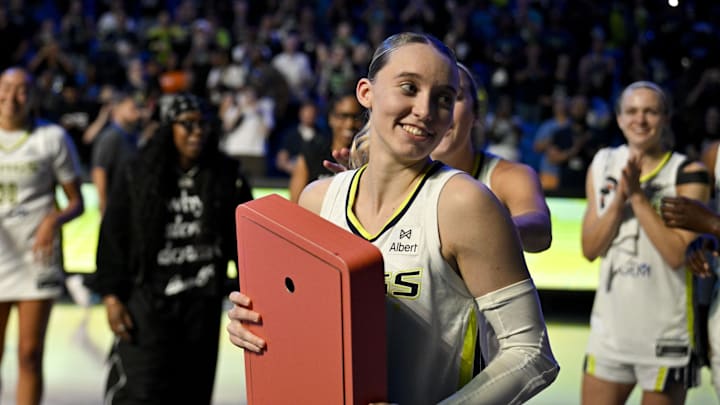 Sep 11, 2025; Arlington, Texas, USA; Dallas Wings guard Paige Bueckers (5) smiles after the game against the Phoenix Mercury at College Park Center. Mandatory Credit: Jerome Miron-Imagn Images Sep 11, 2025; Arlington, Texas, USA; Dallas Wings guard Paige Bueckers (5) smiles after the game against the Phoenix Mercury at College Park Center. Mandatory Credit: Jerome Miron-Imagn Images