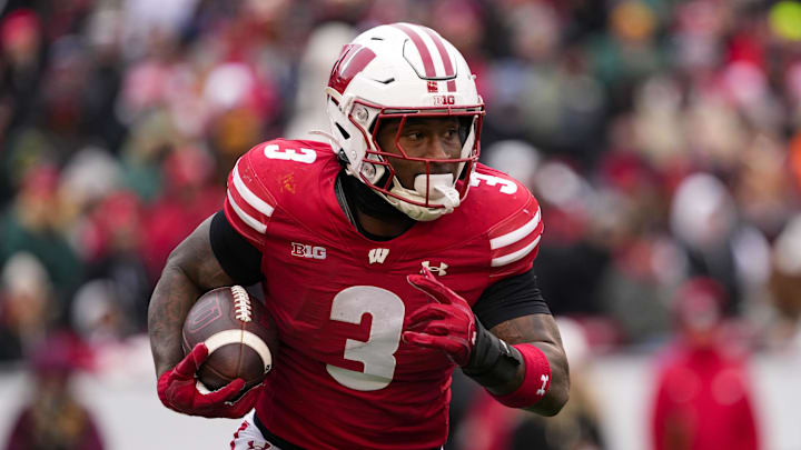 Wisconsin Badgers running back Tawee Walker Wisconsin Badgers running back Tawee Walker