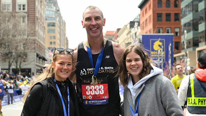 Apr 20, 2026; Boston, MA, USA; NHL Champion Zdeno Chara poses for a photo after completing the 130th running of the Boston Marathon with gold medalist Haley Winn of team USA (l) and Alina Muller (r) bronze medalist of team Switzerland. Both Muller and Winn skate for Boston's PWHL team the Boston Fleet. Credit: Eric Canha-Imagn Images