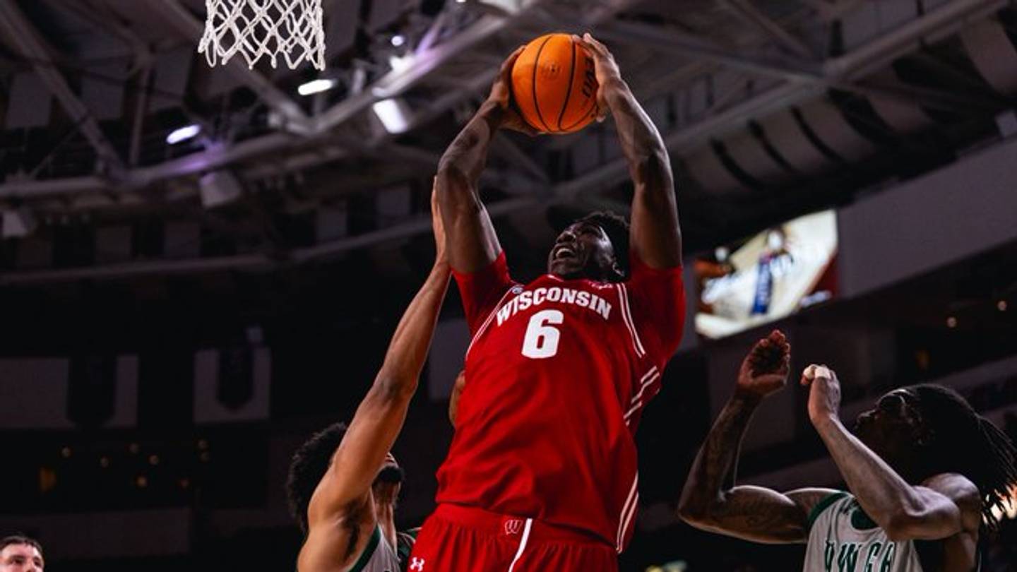 Three things to watch in Wisconsin basketball exhibition game against Oklahoma State