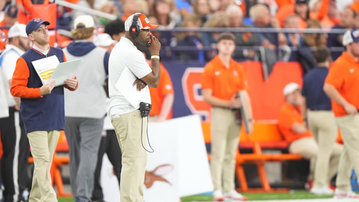Fran Brown gives a blunt assessment of Syracuse football's QB situation amid injury. He's confident in Rickie Collins.