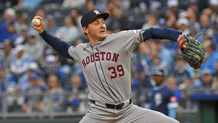  Houston Astros starting pitcher Hayden Wesneski throws a pitch