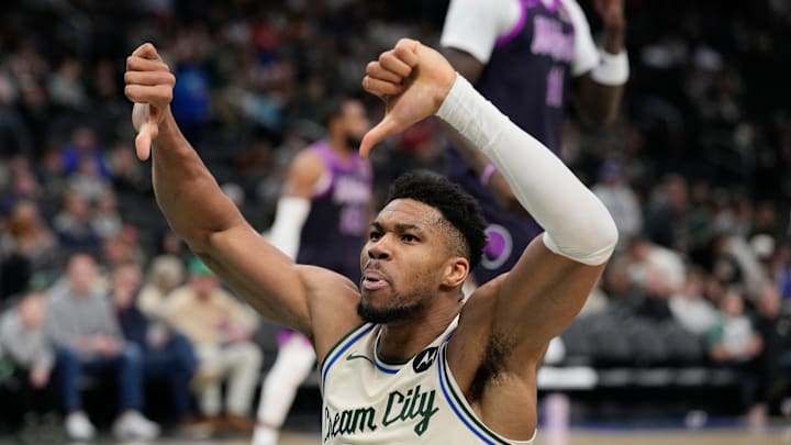 Minnesota Timberwolves v Milwaukee Bucks