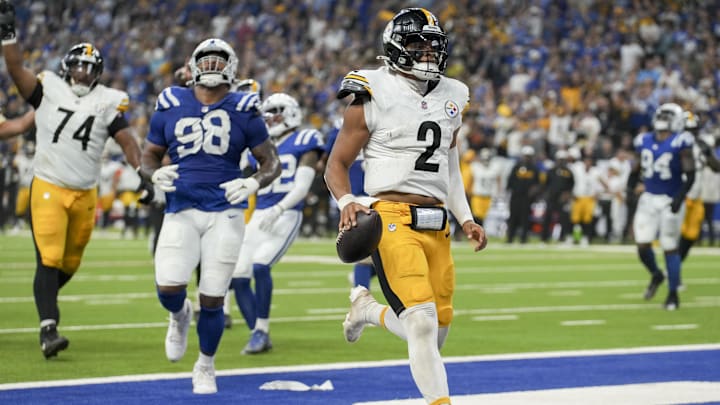 Sep 29, 2024; Indianapolis, Indiana, USA; Pittsburgh Steelers quarterback Justin Fields (2) rushes for a touchdown Sunday, Sept. 29, 2024, during a game against the Indianapolis Colts at Lucas Oil Stadium in Indianapolis. 