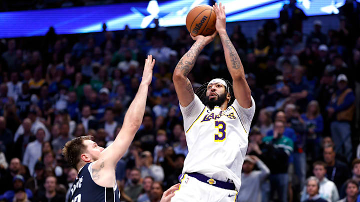 Los Angeles Lakers v Dallas Mavericks