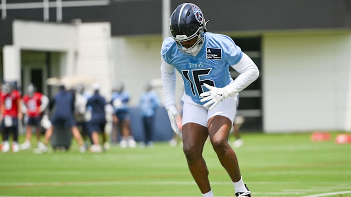 Tennessee Titans wide receiver Treylon Burks does foot work drills during minicamp at Nissan Stadium. Mandatory Credit: Steve Roberts-Imagn Images