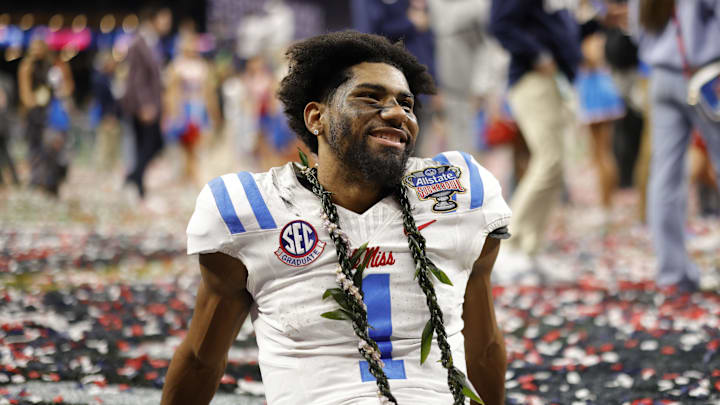 Mississippi Rebels wide receiver De'Zhaun Stribling