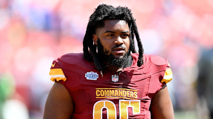 Washington Commanders DT Johnny Newton