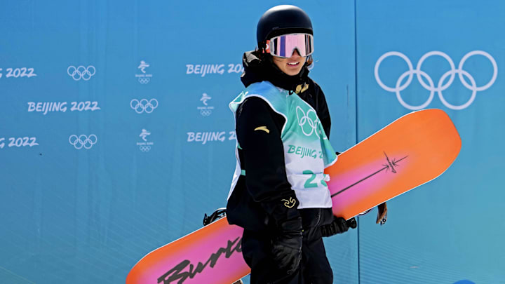 Yiming Su (CHN) in favorite to win the gold medal in the men's snowboarding big air competition.