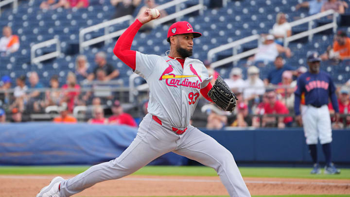 Mar 2, 2024; West Palm Beach, Florida, USA; St. Louis Cardinals relief pitcher Keynan Middleton (93) pitches in the fourth inning against the Houston Astros at The Ballpark of the Palm Beaches. Mandatory Credit: Jim Rassol-Imagn Images