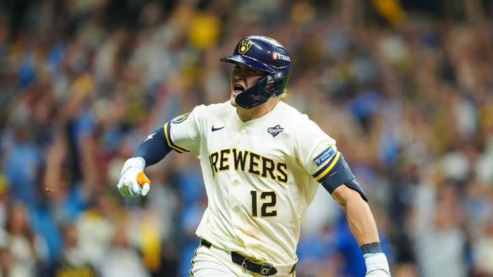 World Series - Tampa Bay Rays v Milwaukee Brewers - Game 2