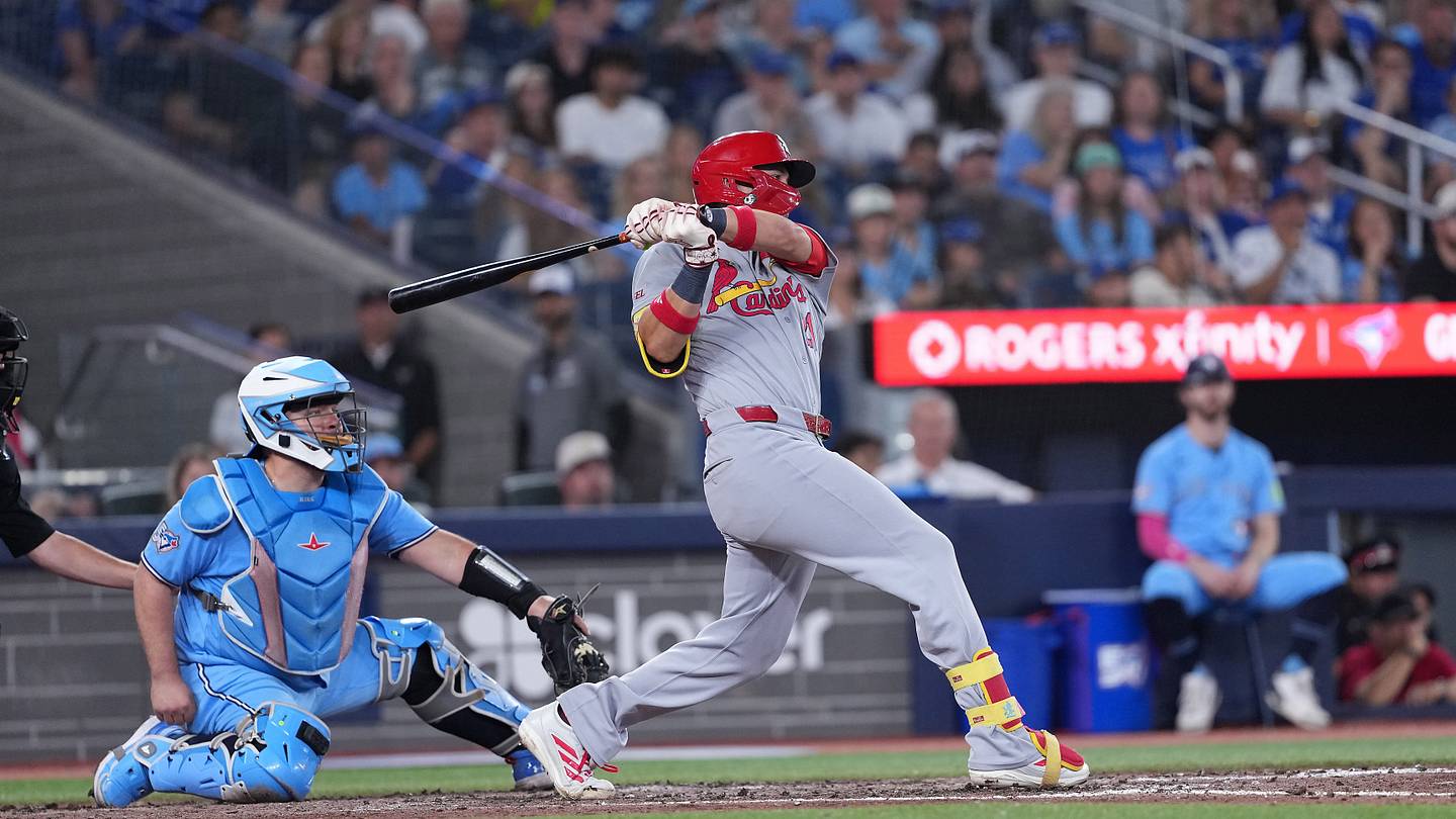 GM with history of wild deadline trades is going after Cardinals' Alec Burleson and Lars Nootbaar