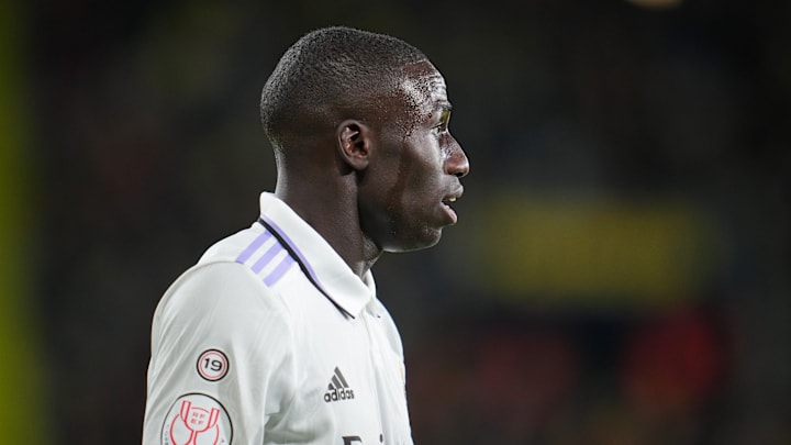 Ferland Mendy sera absent. Ferland Mendy sera absent.