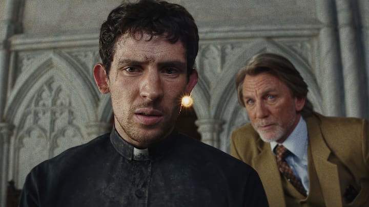 Wake Up Dead Man: A Knives Out Mystery. (L-R) Josh O’Connor and Daniel Craig in Wake Up Dead Man: A Knives Out Mystery. Cr. Courtesy of Netflix © 2025 Wake Up Dead Man: A Knives Out Mystery. (L-R) Josh O’Connor and Daniel Craig in Wake Up Dead Man: A Knives Out Mystery. Cr. Courtesy of Netflix © 2025