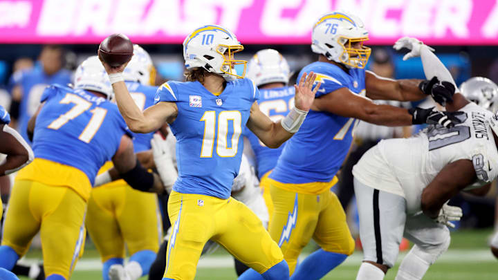 Las Vegas Raiders v Los Angeles Chargers