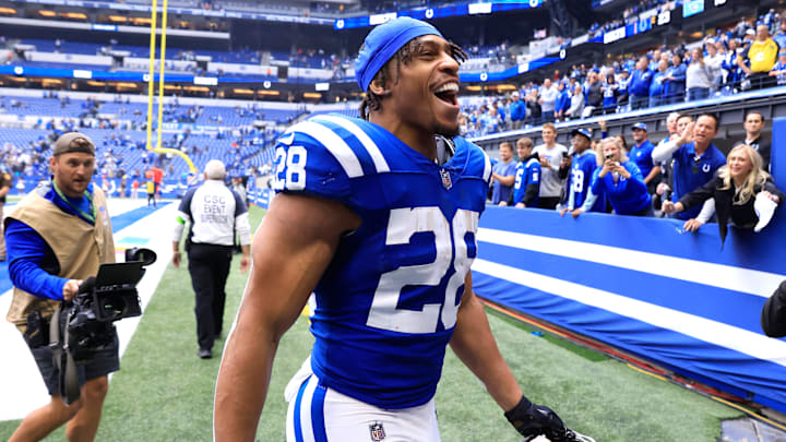 Tennessee Titans v Indianapolis Colts