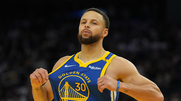 Dec 25, 2024; San Francisco, California, USA; Golden State Warriors guard Stephen Curry (30) during the fourth quarter against the Los Angeles Lakers at Chase Center. Mandatory Credit: Darren Yamashita-Imagn Images Dec 25, 2024; San Francisco, California, USA; Golden State Warriors guard Stephen Curry (30) during the fourth quarter against the Los Angeles Lakers at Chase Center. Mandatory Credit: Darren Yamashita-Imagn Images