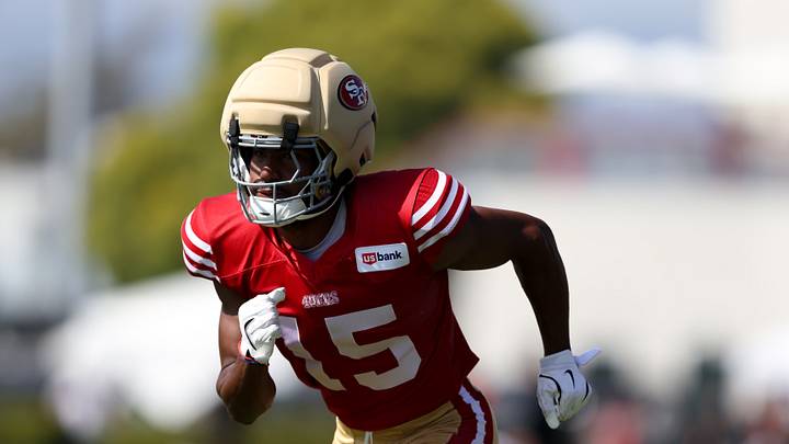 San Francisco 49ers wide receiver De'Zhaun Stribling (15) during training camp at SAP Performance Facility. Mandatory Credit: Sergio Estrada-Imagn Images San Francisco 49ers wide receiver De'Zhaun Stribling (15) during training camp at SAP Performance Facility. Mandatory Credit: Sergio Estrada-Imagn Images