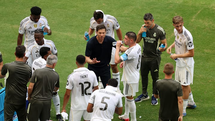 Xabi Alonso was at odds with Real Madrid players