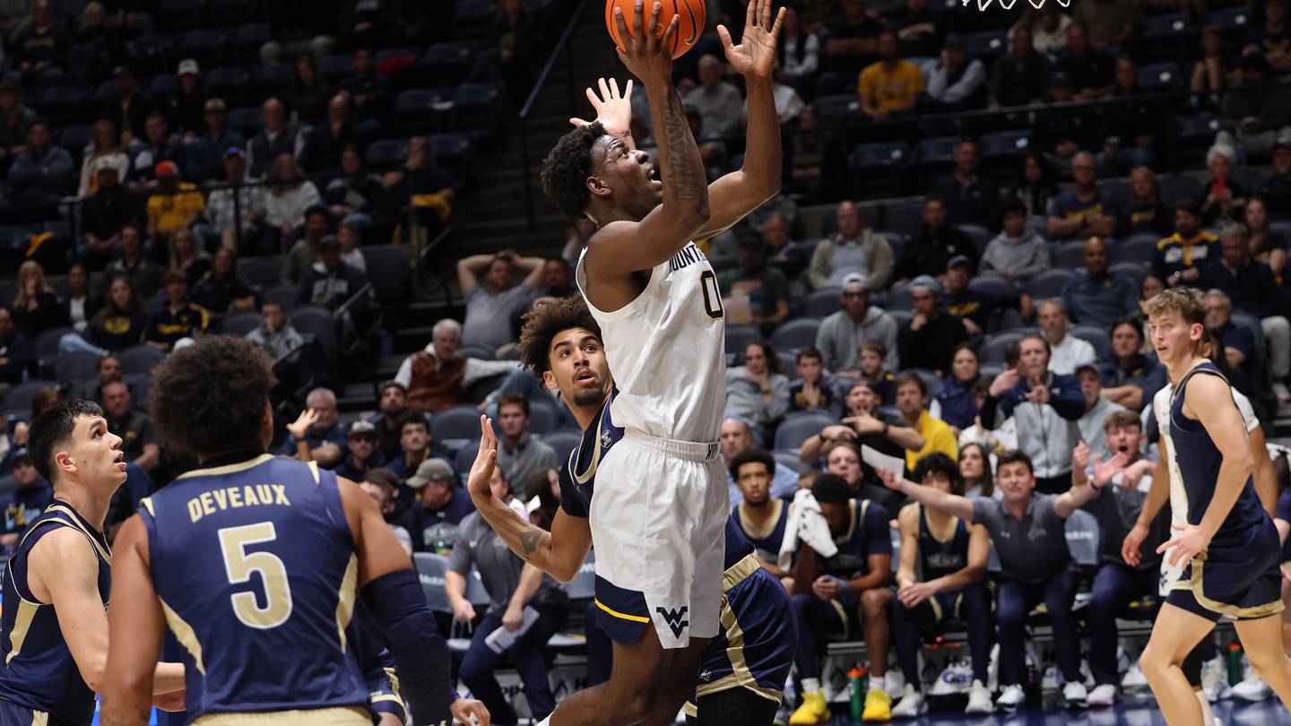 West Virginia Handles Glenville State in Second Exhibition