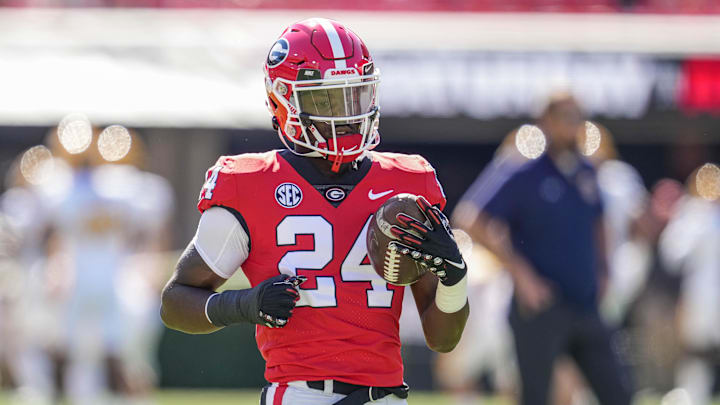 Sep 24, 2022; Athens, Georgia, USA; Georgia Bulldogs defensive back Malaki Starks (24) warms up before the game against the Kent State Golden Flashes at Sanford Stadium. Mandatory Credit: Dale Zanine-Imagn Images Sep 24, 2022; Athens, Georgia, USA; Georgia Bulldogs defensive back Malaki Starks (24) warms up before the game against the Kent State Golden Flashes at Sanford Stadium. Mandatory Credit: Dale Zanine-Imagn Images