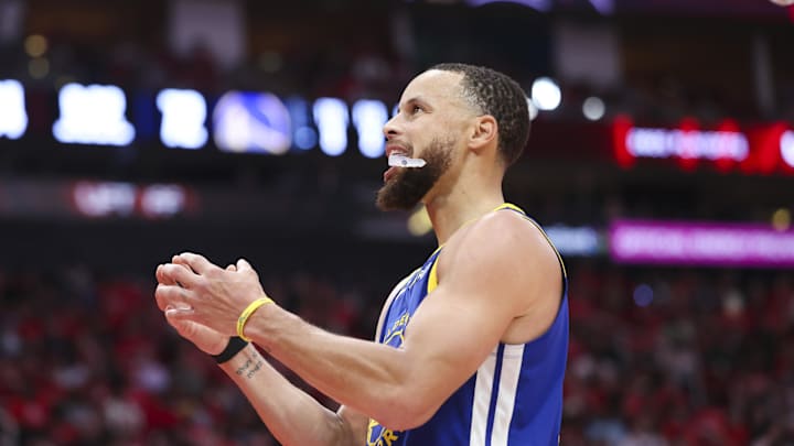 Apr 20, 2025; Houston, Texas, USA; Golden State Warriors guard Stephen Curry (30) reacts after a play during the fourth quarter against the Houston Rockets at Toyota Center. Mandatory Credit: Troy Taormina-Imagn Images Apr 20, 2025; Houston, Texas, USA; Golden State Warriors guard Stephen Curry (30) reacts after a play during the fourth quarter against the Houston Rockets at Toyota Center. Mandatory Credit: Troy Taormina-Imagn Images