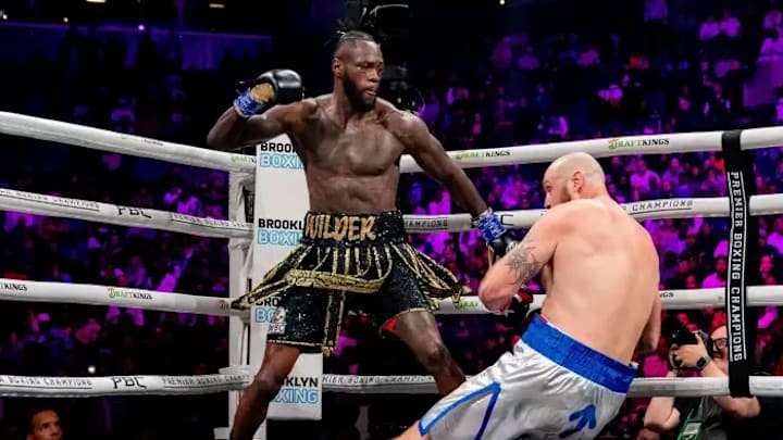 Deontay Wilder in match showing his right hook