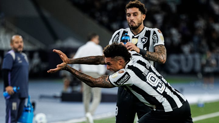 Igor Jesus inicia sua despedida oficial pelo Botafogo