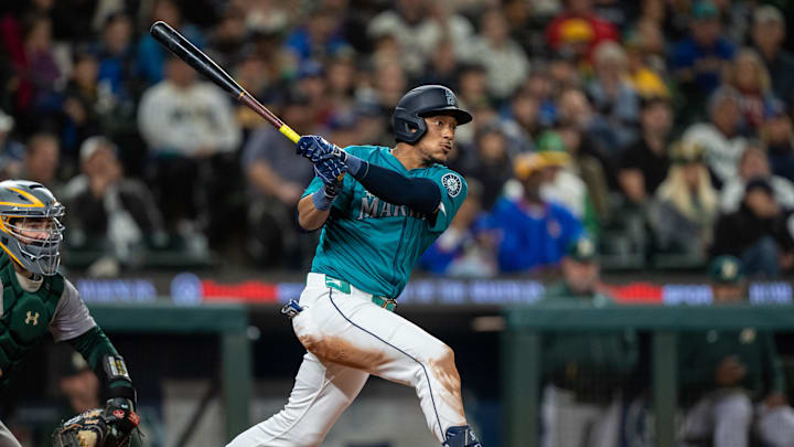Seattle Mariners second baseman Jorge Polanco (7) takes a swing during an at-bat against the Oakland Athletics at T-Mobile Park in 2024.